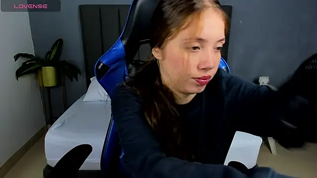 nataly rodri online show from January 2025 12:14:01 PM