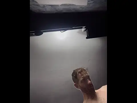 Snapshot of leanjamesdean chatting on November 2025 01:09:02 AM leanjamesdean online show from November 2025 01:09:02 AM