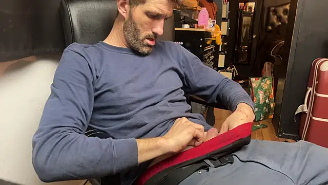 Snapshot of leanjamesdean chatting on December 2025 05:36:02 AM leanjamesdean online show from December 2025 05:36:02 AM