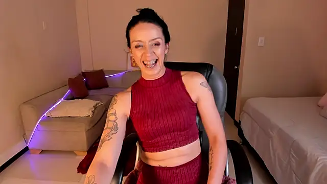 Kristen Garner online show from July 2026 07:38:01 PM