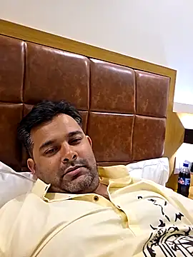 Sakhtlaundaz online show from March 2025 06:00:01 PM