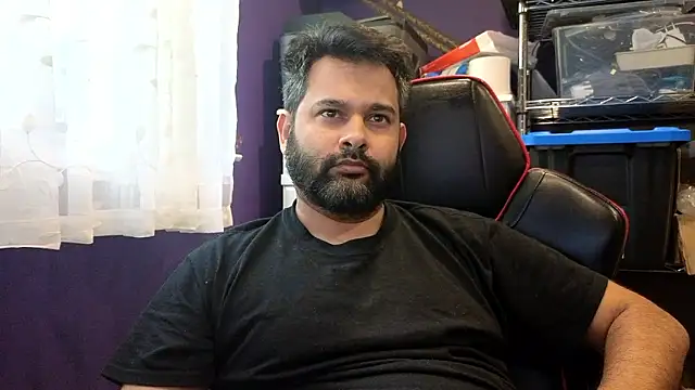 Sakhtlaundaz online show from October 2025 01:13:01 PM