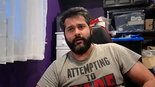 Sakhtlaundaz online show from December 2025 09:24:02 PM