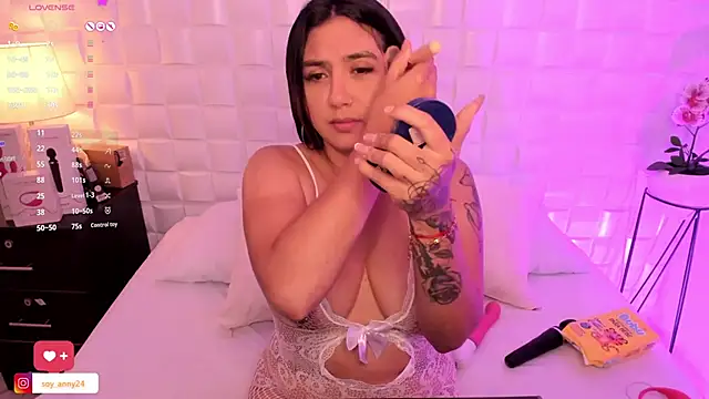 anny rouse24 online show from January 2025 02:30:01 AM