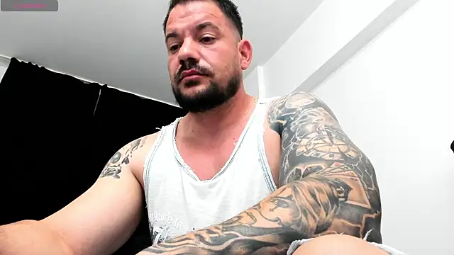 musclemonster31 online show from October 2025 12:17:01 PM