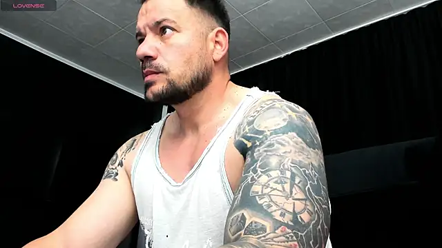 musclemonster31 online show from October 2025 11:55:02 AM