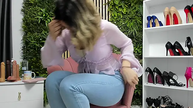 Snapshot of sweetcherry30 chatting on March 2026 07:12:01 AM sweetcherry30 online show from March 2026 07:12:01 AM