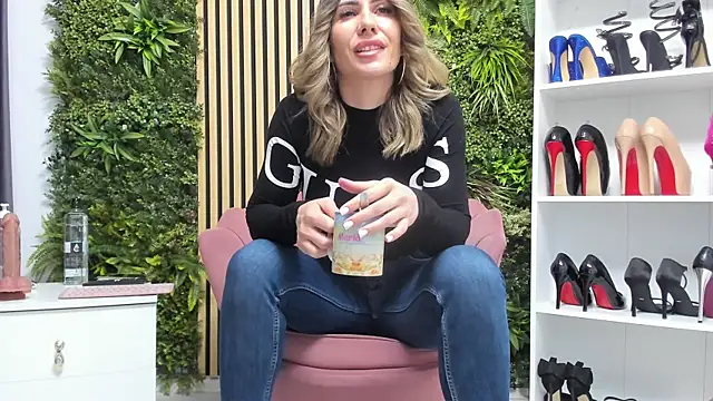 Snapshot of sweetcherry30 chatting on April 2026 06:18:01 AM sweetcherry30 online show from April 2026 06:18:01 AM