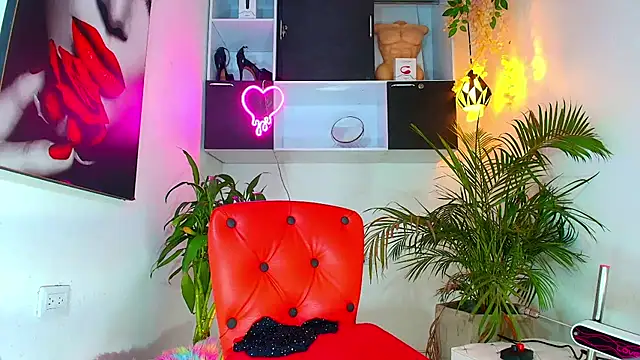 SQUIRT4UMEGAN online show from February 2025 04:08:01 PM