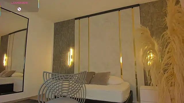 riley sierra online show from September 2025 12:41:01 PM