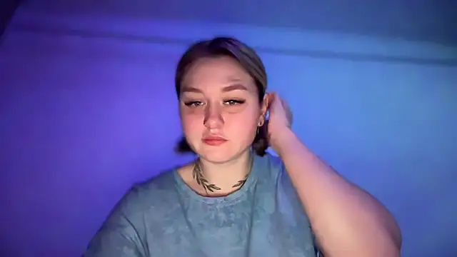 Isabel-Bailey online show from October 2025 09:04:01 PM