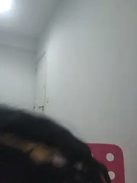 bruneta sexy23 online show from May 2026 03:25:01 AM