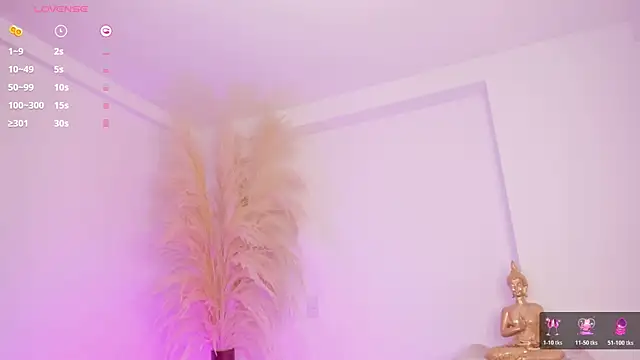 Snapshot of mia_yourmommy chatting on April 2026 01:36:02 AM mia yourmommy online show from April 2026 01:36:02 AM