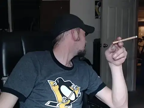 pensguy30 online show from December 2024 11:40:02 PM