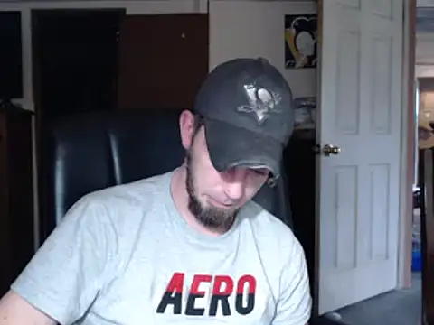 pensguy30 online show from December 2024 06:24:02 PM