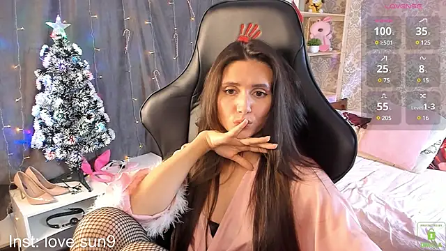 Michel Momsen online show from January 2025 06:44:01 PM