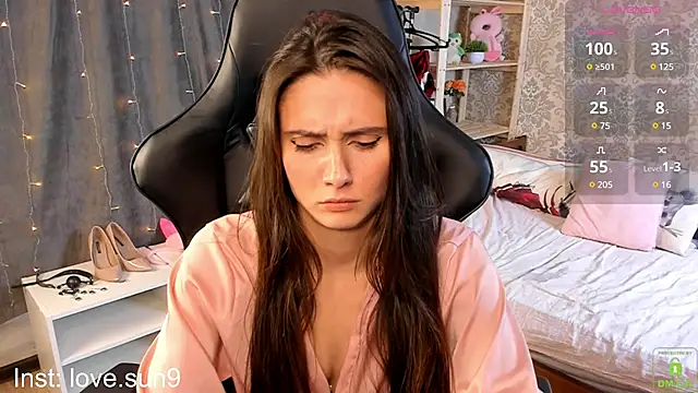 Michel Momsen online show from February 2025 06:23:01 PM