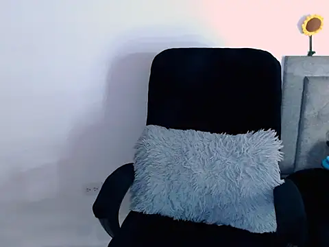 diana  34 online show from February 2026 11:48:01 PM