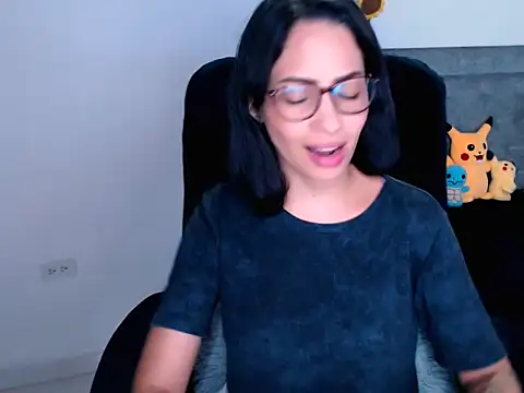 diana  34 online show from March 2026 01:02:01 AM