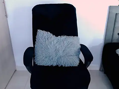 diana  34 online show from March 2026 04:34:02 PM