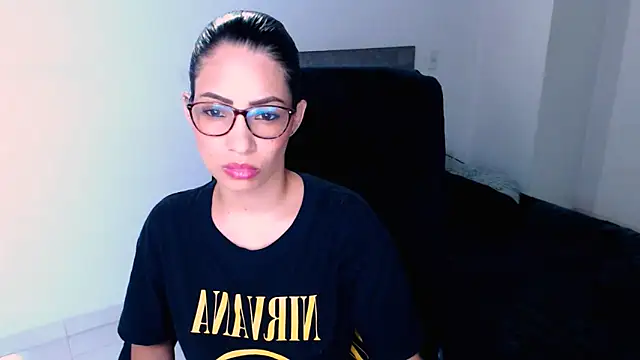 diana  34 online show from May 2026 12:17:01 AM