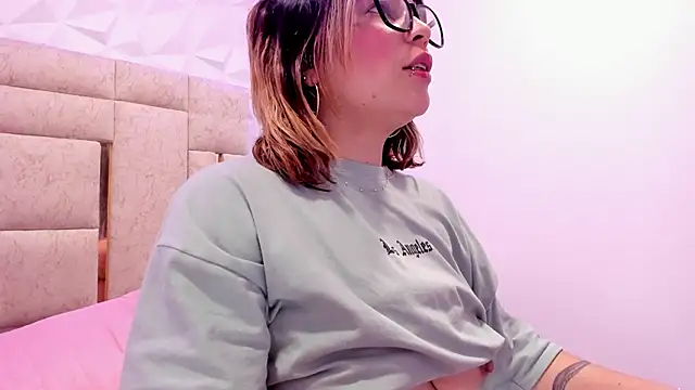 PauletteJ online show from January 2025 02:55:02 PM