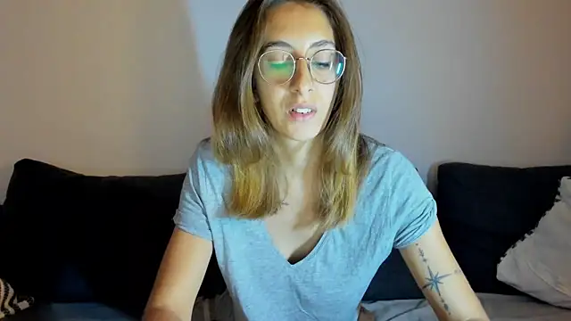 Snapshot of DesireMore90 chatting on September 2025 06:31:01 PM DesireMore90 online show from September 2025 06:31:01 PM