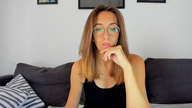 Snapshot of DesireMore90 chatting on September 2025 07:56:02 AM DesireMore90 online show from September 2025 07:56:02 AM