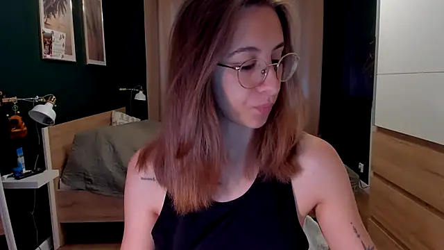 DesireMore90 online show from May 2026 05:53:02 PM
