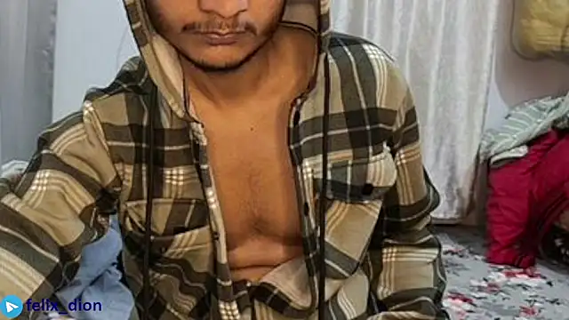 Snapshot of felix_dion chatting on February 2026 04:11:02 PM felix dion online show from February 2026 04:11:02 PM