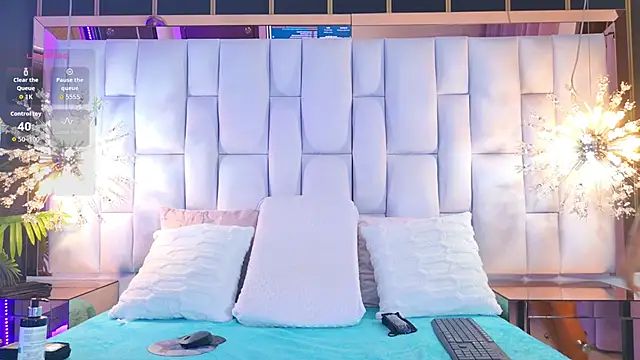 Iris Ross  online show from October 2025 11:29:01 AM