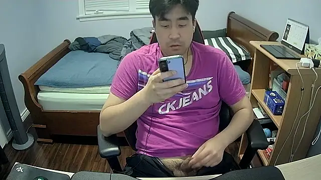 Koreanboy171 online show from March 2026 02:48:02 AM