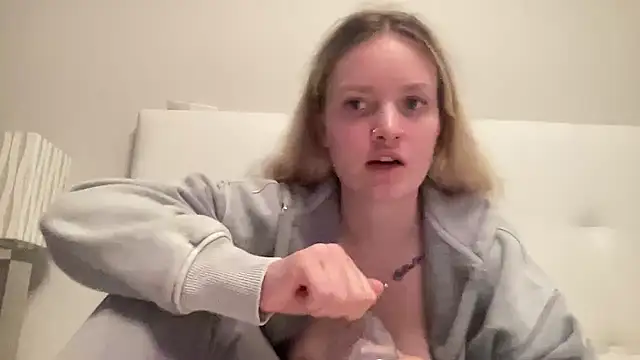 mariemelissah online show from January 2025 05:55:02 PM