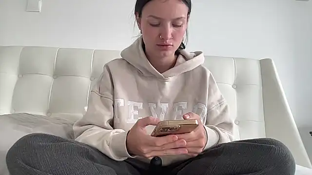 mariemelissah online show from December 2025 08:18:01 AM