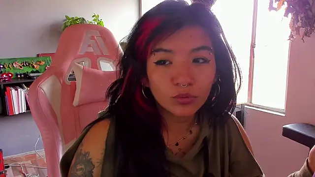 Snapshot of annie_walker6 chatting on December 2025 06:45:02 PM annie walker6 online show from December 2025 06:45:02 PM