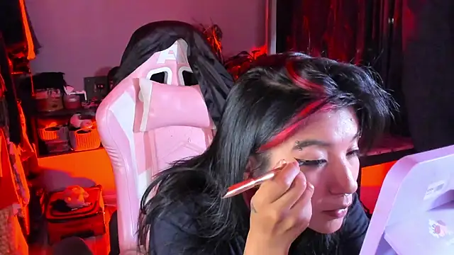 Snapshot of annie_walker6 chatting on January 2026 11:18:02 PM annie walker6 online show from January 2026 11:18:02 PM