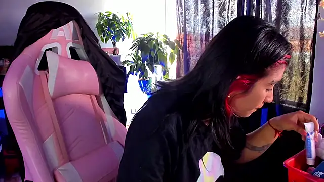 Snapshot of annie_walker6 chatting on January 2026 02:42:02 PM annie walker6 online show from January 2026 02:42:02 PM