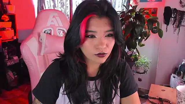 annie walker6 online show from April 2026 06:30:02 PM