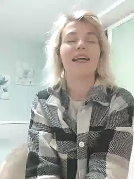 Snapshot of Linda_Gregory chatting on January 2025 11:35:01 PM Linda Gregory online show from January 2025 11:35:01 PM