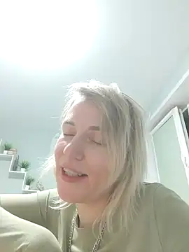 Snapshot of Linda_Gregory chatting on February 2025 03:53:02 AM Linda Gregory online show from February 2025 03:53:02 AM