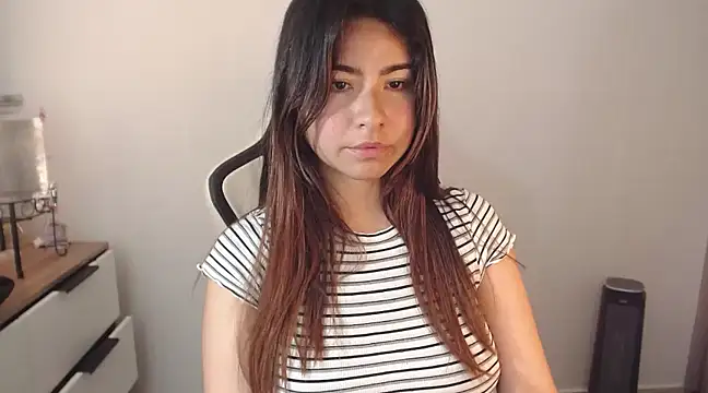 alice middlee online show from February 2025 07:09:01 PM