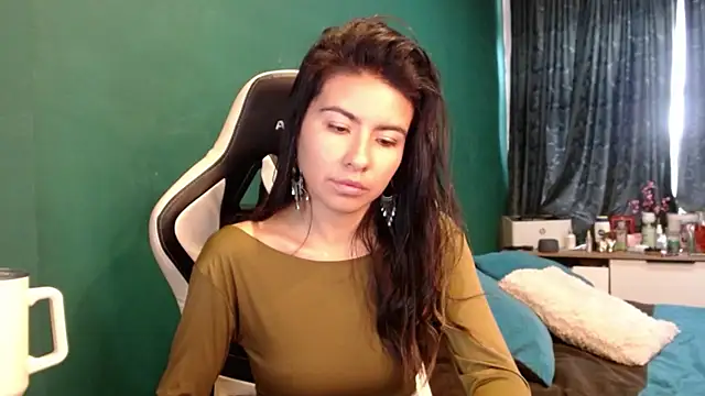 alice middlee online show from April 2026 01:12:01 PM