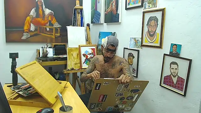 Snapshot of color_beat17 chatting on December 2024 06:58:02 PM color beat17 online show from December 2024 06:58:02 PM