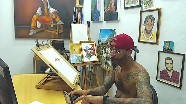 Snapshot of color_beat17 chatting on January 2025 07:32:01 PM color beat17 online show from January 2025 07:32:01 PM