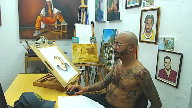 Snapshot of color_beat17 chatting on February 2025 04:43:01 PM color beat17 online show from February 2025 04:43:01 PM