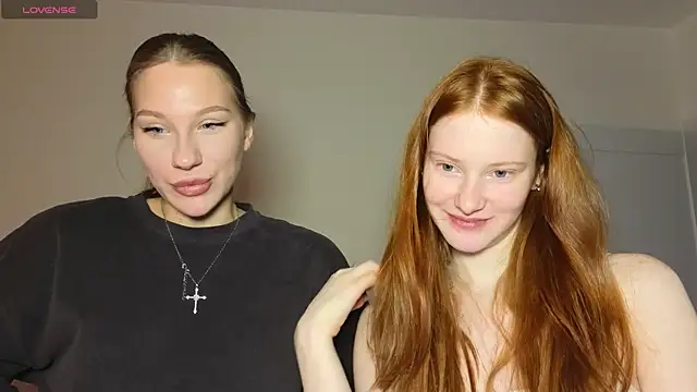 Snapshot of MiaKeler chatting on February 2025 07:55:01 PM MiaKeler online show from February 2025 07:55:01 PM