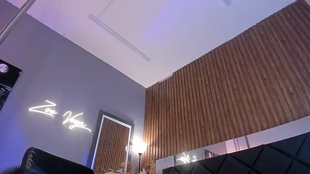 Zoevegass online show from January 2025 05:05:01 PM