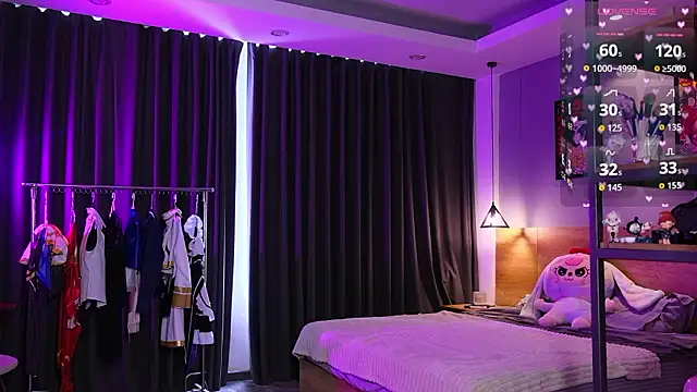 Snapshot of HolliWould_ chatting on February 2026 05:14:02 AM HolliWould online show from February 2026 05:14:02 AM