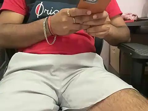 insanefreak69 online show from December 2025 04:44:02 AM