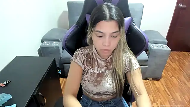 LuisaReyes 2911 online show from March 2025 02:52:01 AM